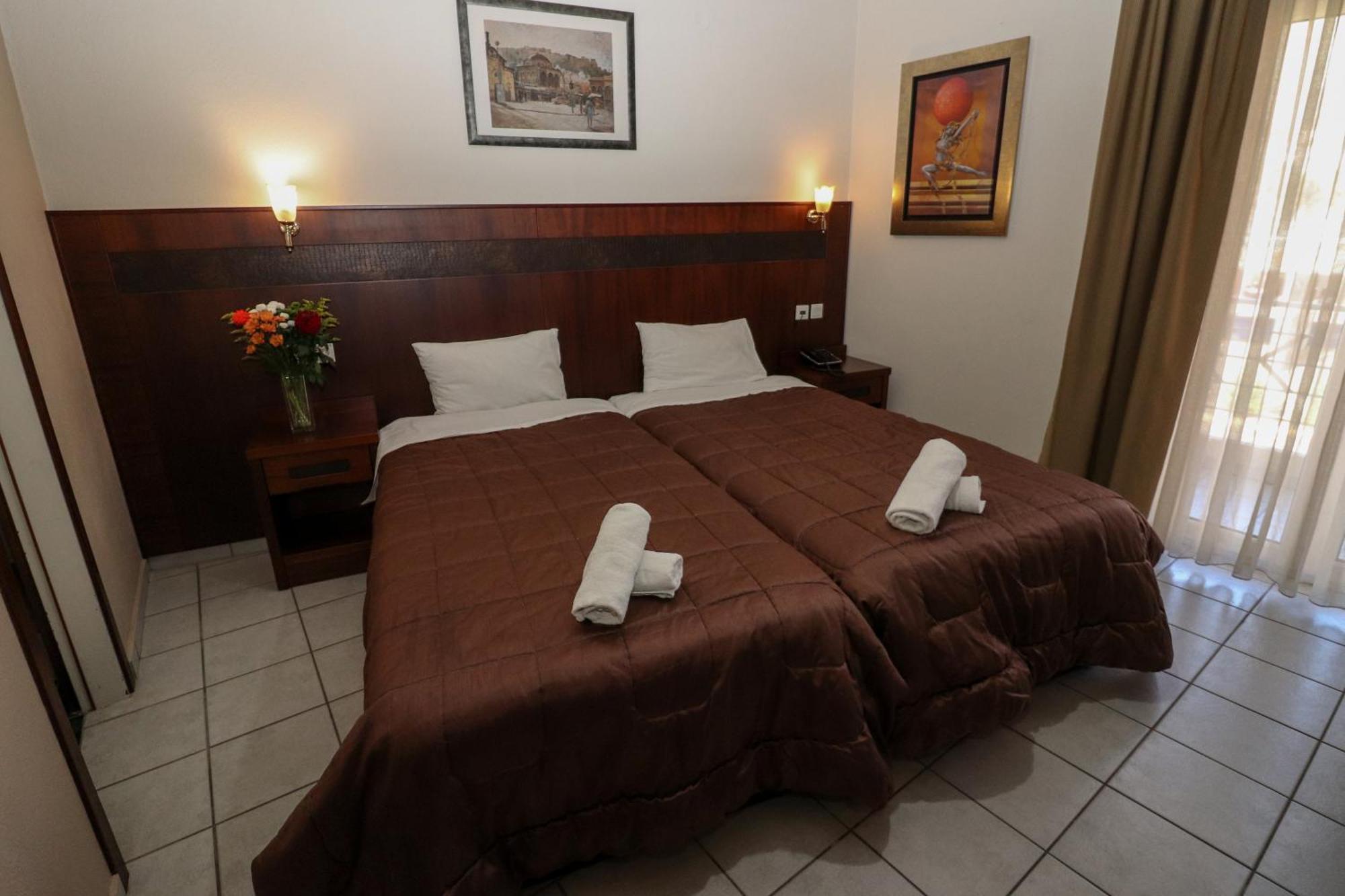 Hotel Orfeas Kalampáka Ngoại thất bức ảnh
