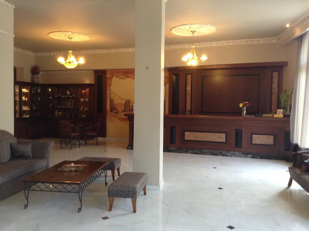 Hotel Orfeas Kalampáka Ngoại thất bức ảnh