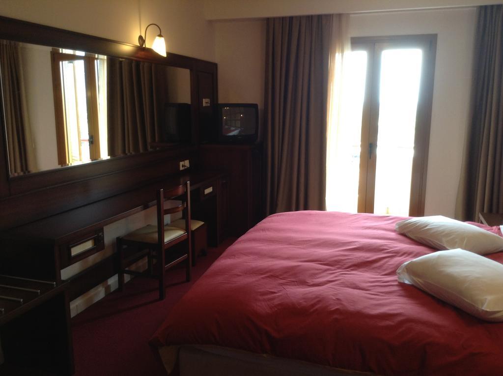 Hotel Orfeas Kalampáka Ngoại thất bức ảnh