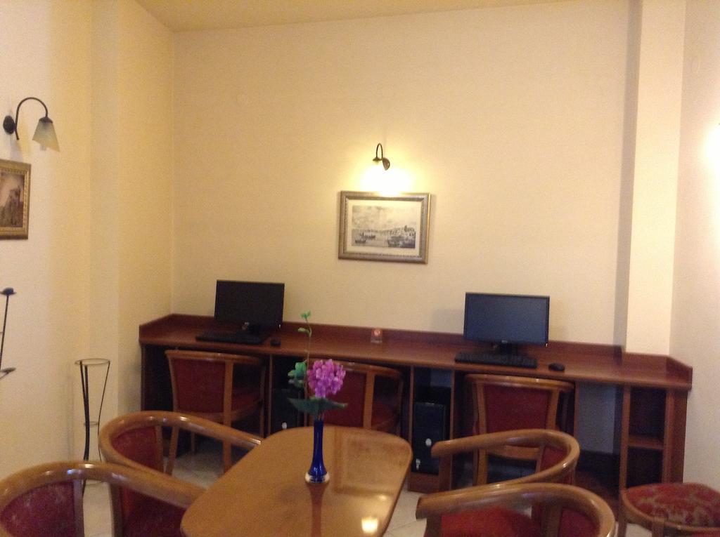 Hotel Orfeas Kalampáka Ngoại thất bức ảnh