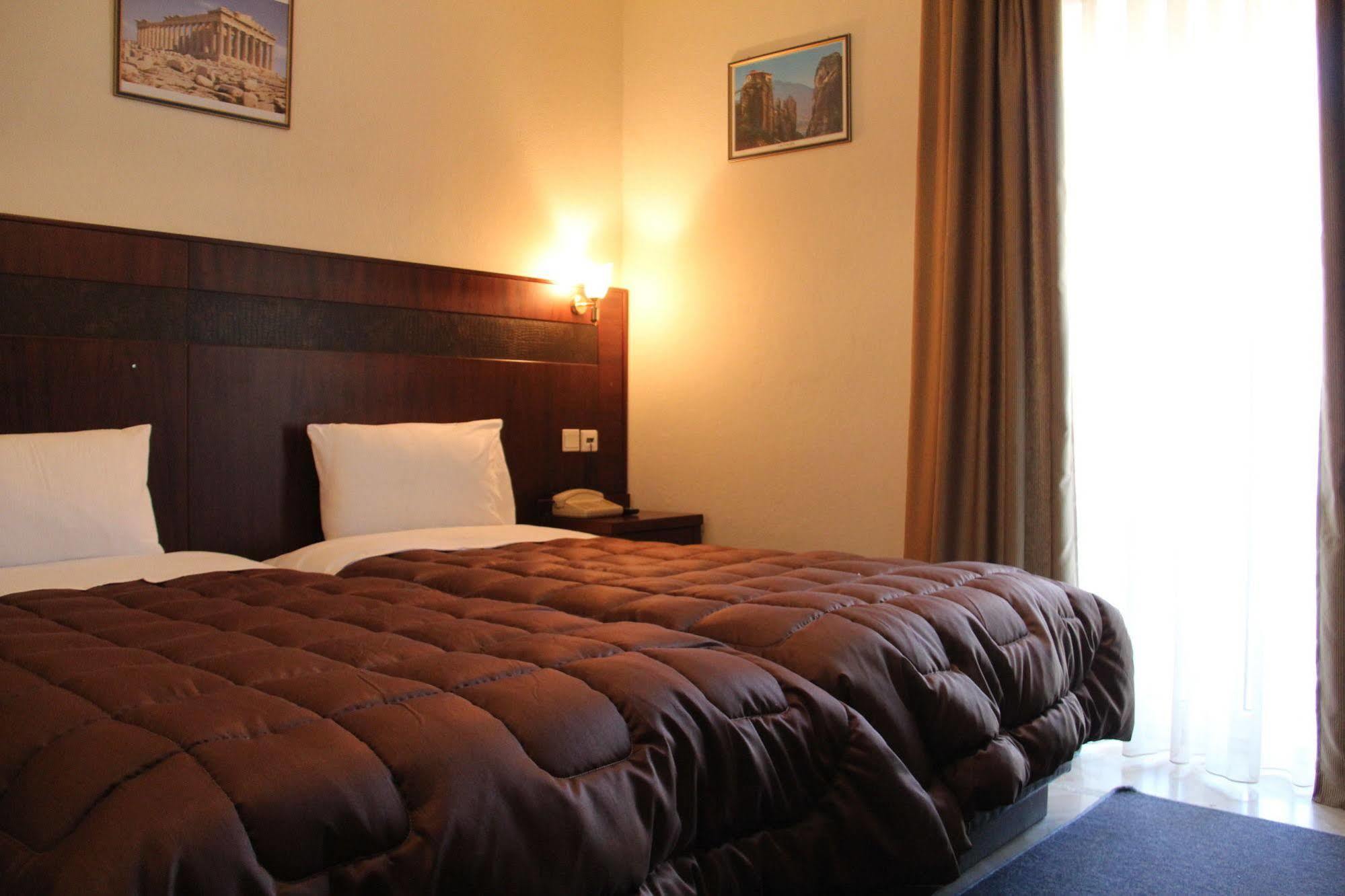 Hotel Orfeas Kalampáka Ngoại thất bức ảnh