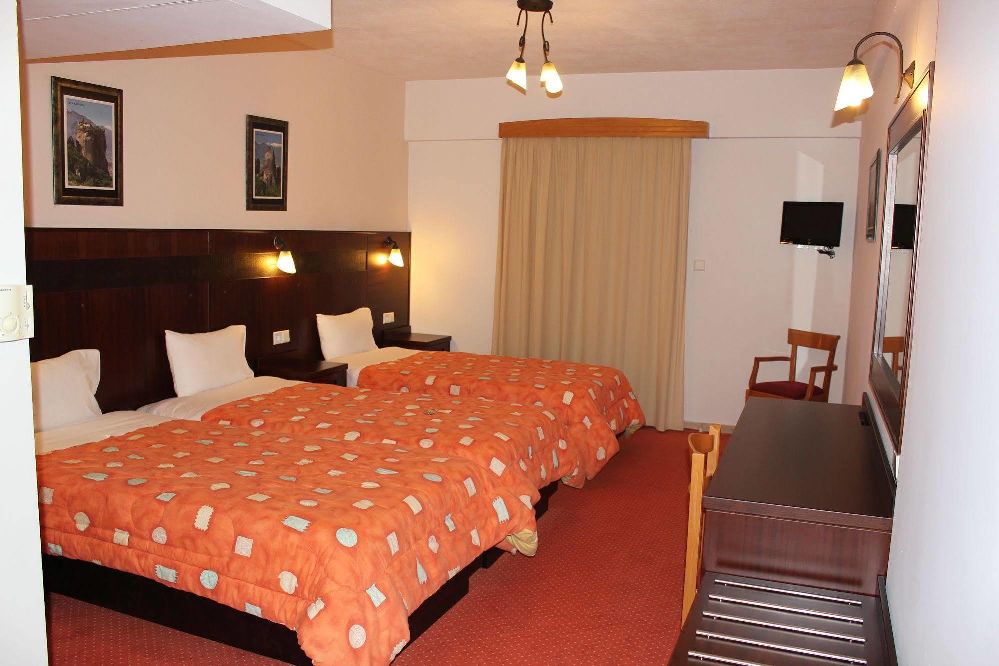 Hotel Orfeas Kalampáka Ngoại thất bức ảnh